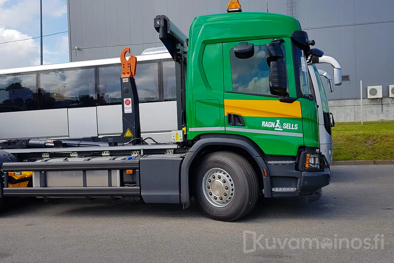 kuvamainos-referenssi-125